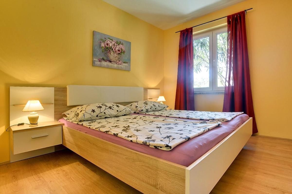 Apartments Puntica Ližnjan 外观 照片