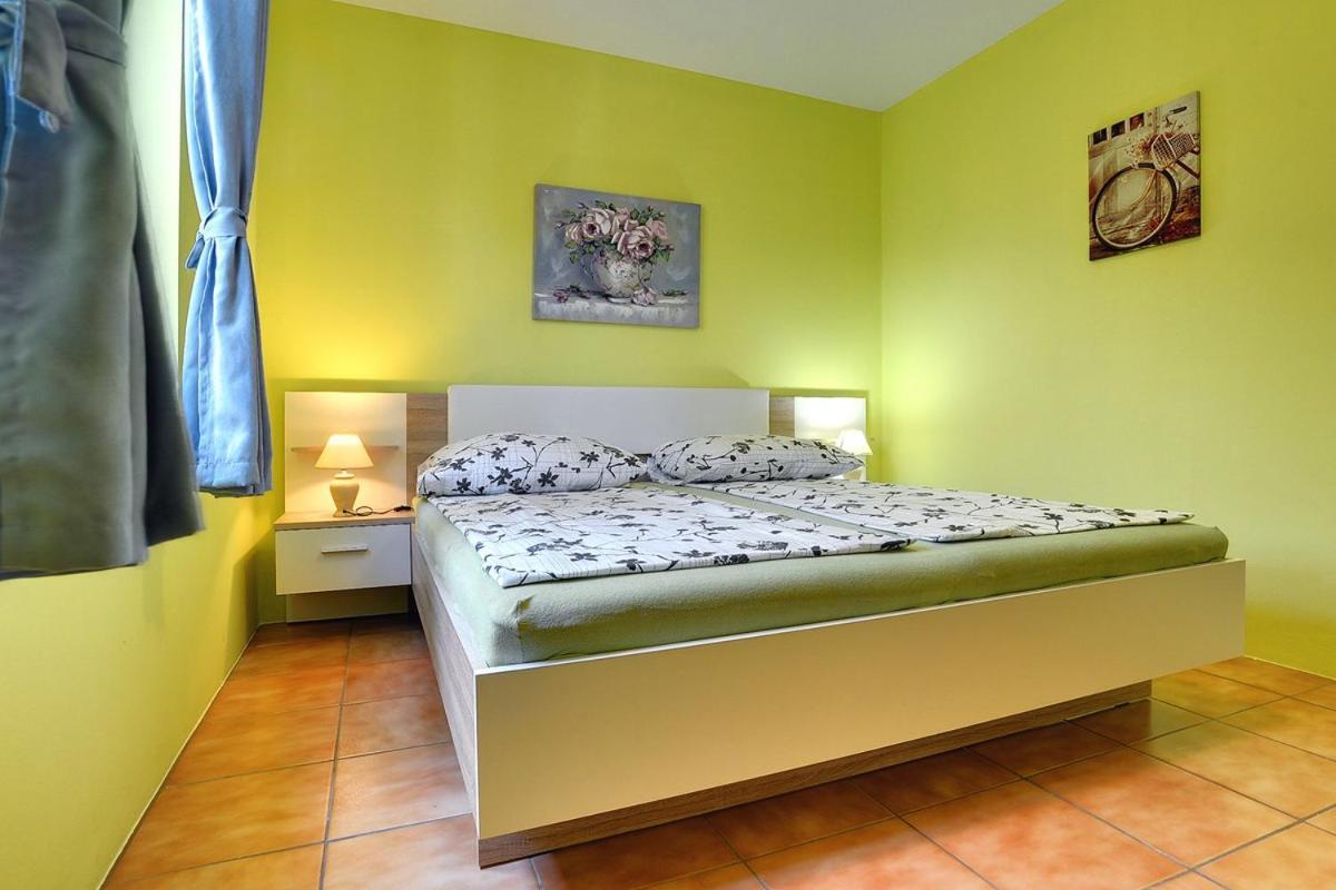 Apartments Puntica Ližnjan 外观 照片