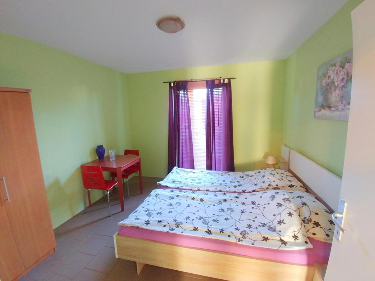 Apartments Puntica Ližnjan 外观 照片