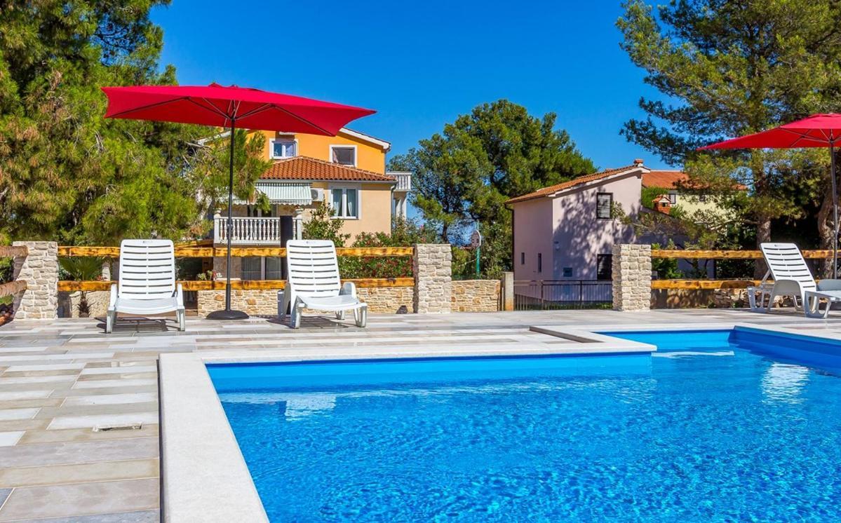 Apartments Puntica Ližnjan 外观 照片