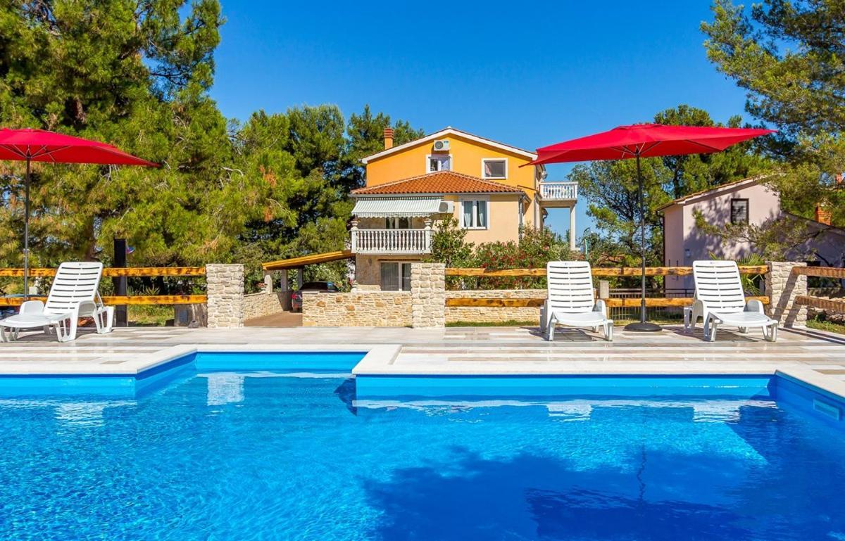 Apartments Puntica Ližnjan 外观 照片