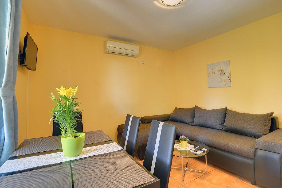 Apartments Puntica Ližnjan 外观 照片
