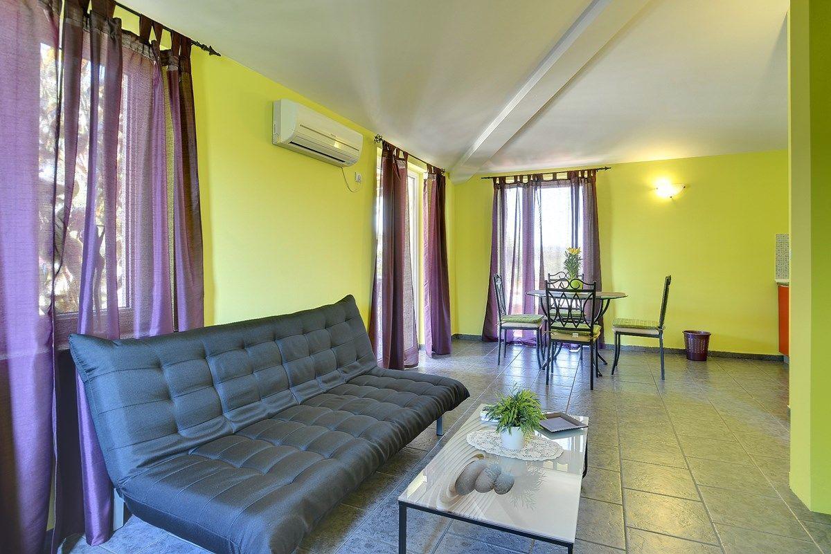 Apartments Puntica Ližnjan 外观 照片